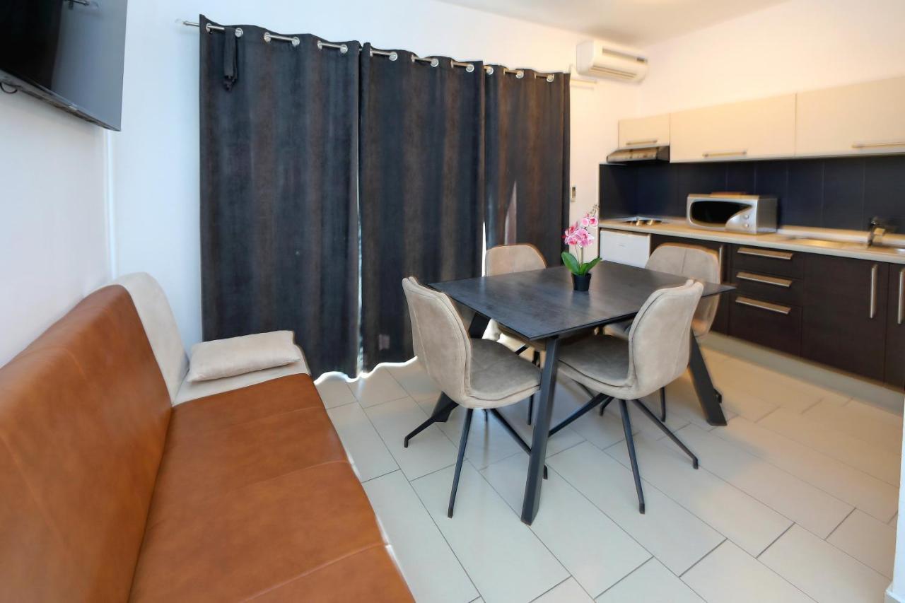 ביבינייה Apartments Neli מראה חיצוני תמונה