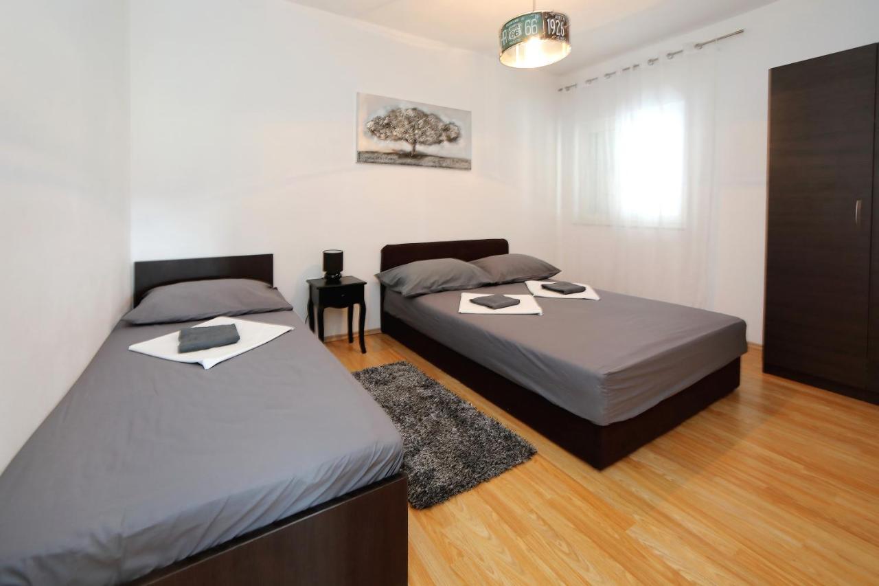 ביבינייה Apartments Neli מראה חיצוני תמונה