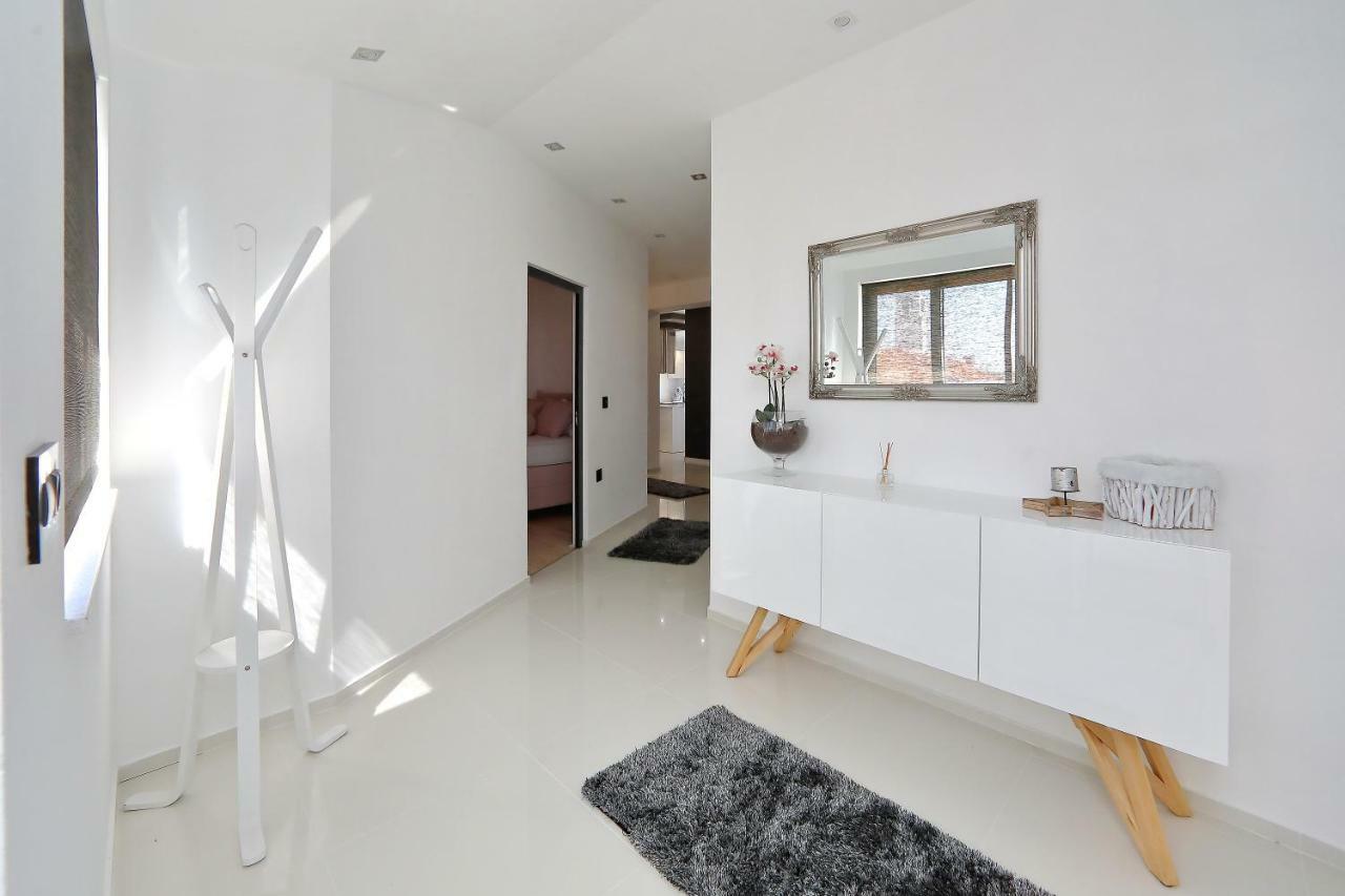 ביבינייה Apartments Neli מראה חיצוני תמונה