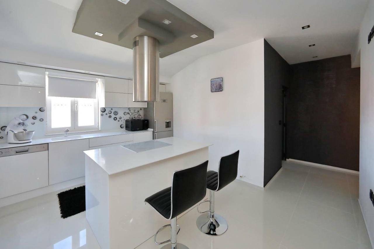 ביבינייה Apartments Neli מראה חיצוני תמונה