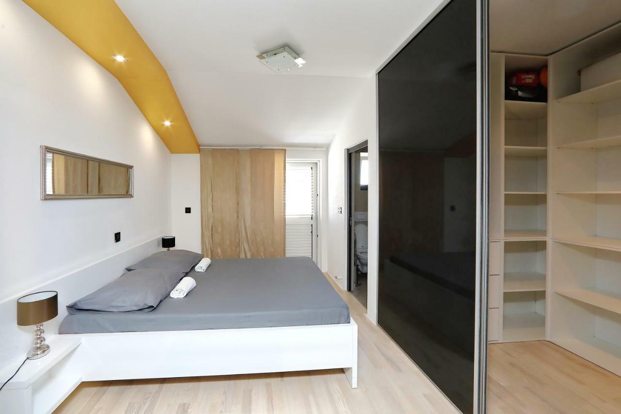 ביבינייה Apartments Neli מראה חיצוני תמונה